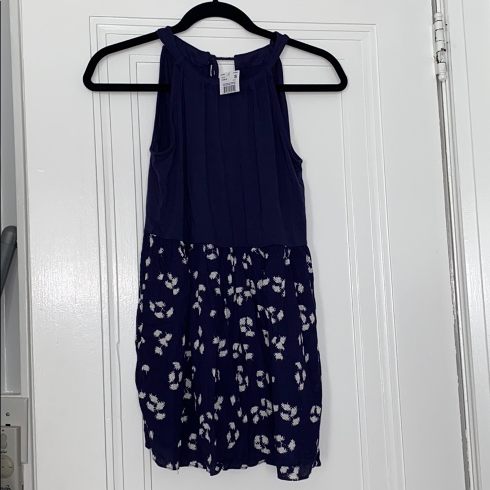 A Pea in the Pod - New with Tags - Maternity Small